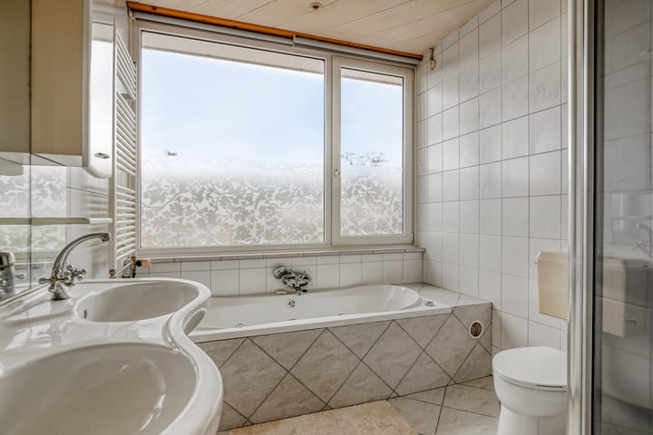 Photo 20 of De Heraut 24