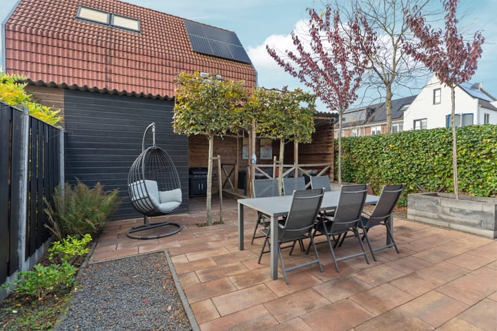 Foto 40 van Charles Wilsonstraat 15