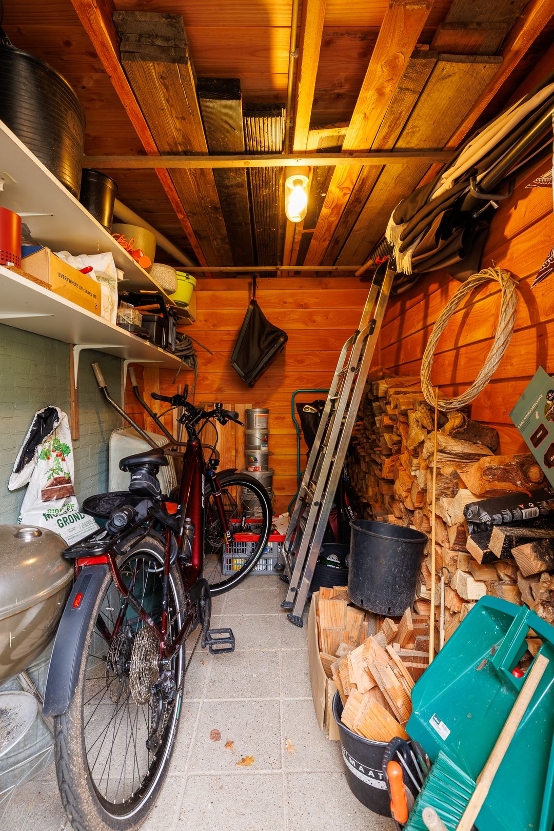 Photo 37 of Heuvelweg 11