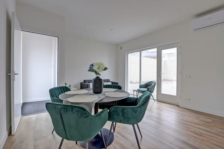 Photo 3 of Westwal 3