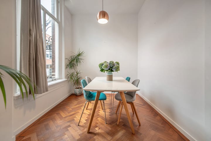 Photo 4 of Eerste Van der Helststraat 1-E