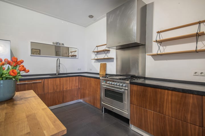 Photo 9 of Eerste Van der Helststraat 1-E