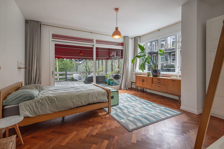 Photo 15 of Eerste Van der Helststraat 1-E