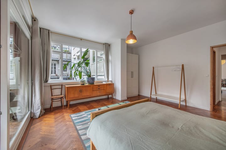 Photo 16 of Eerste Van der Helststraat 1-E