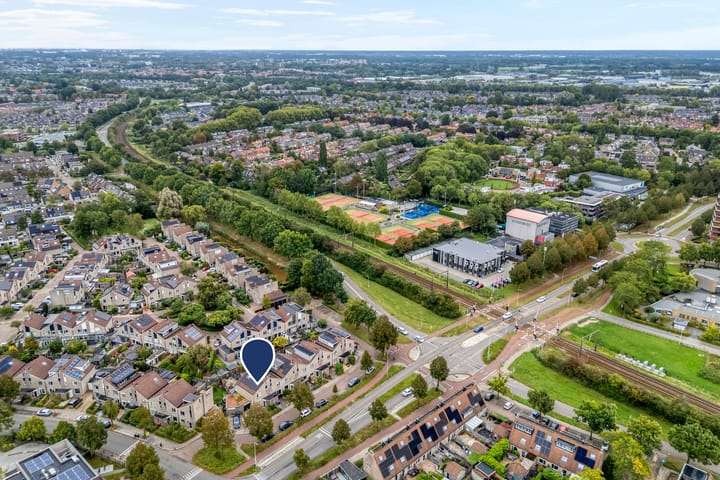 Photo 3 of Oldeneelallee 1