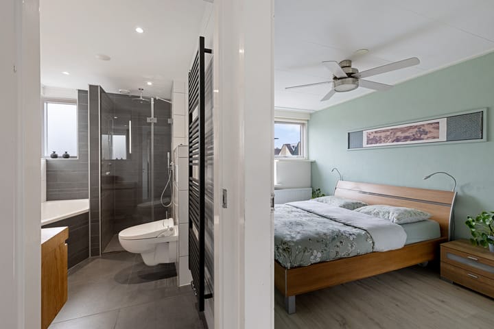 Foto 26 van Regenboog 24