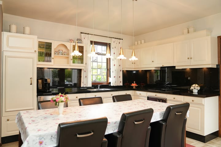 Foto 16 van Kortenaerstraat 64