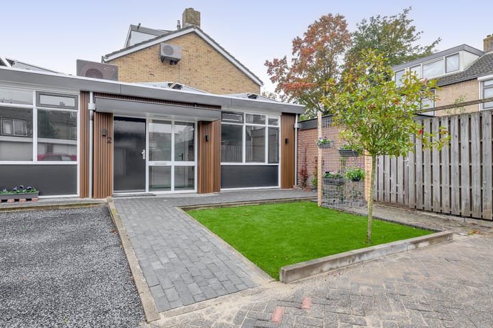 Foto 2 van Merelstraat 2