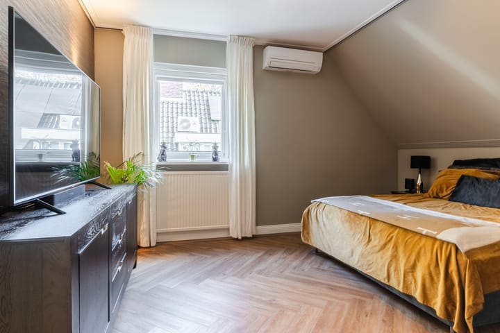 Photo 36 of Piet Mondriaanstraat 23