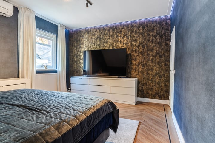 Photo 41 of Piet Mondriaanstraat 23