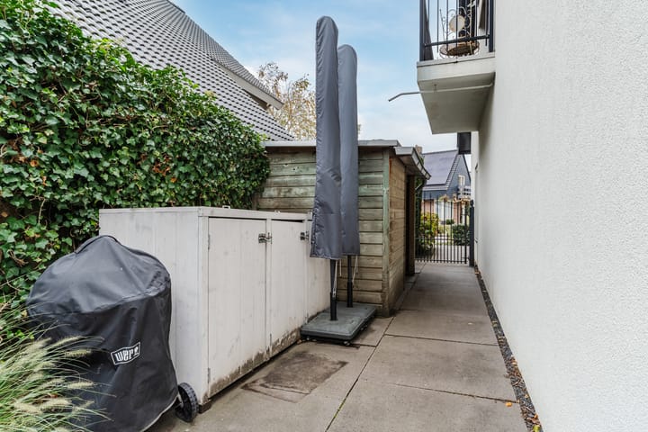 Photo 61 of Piet Mondriaanstraat 23