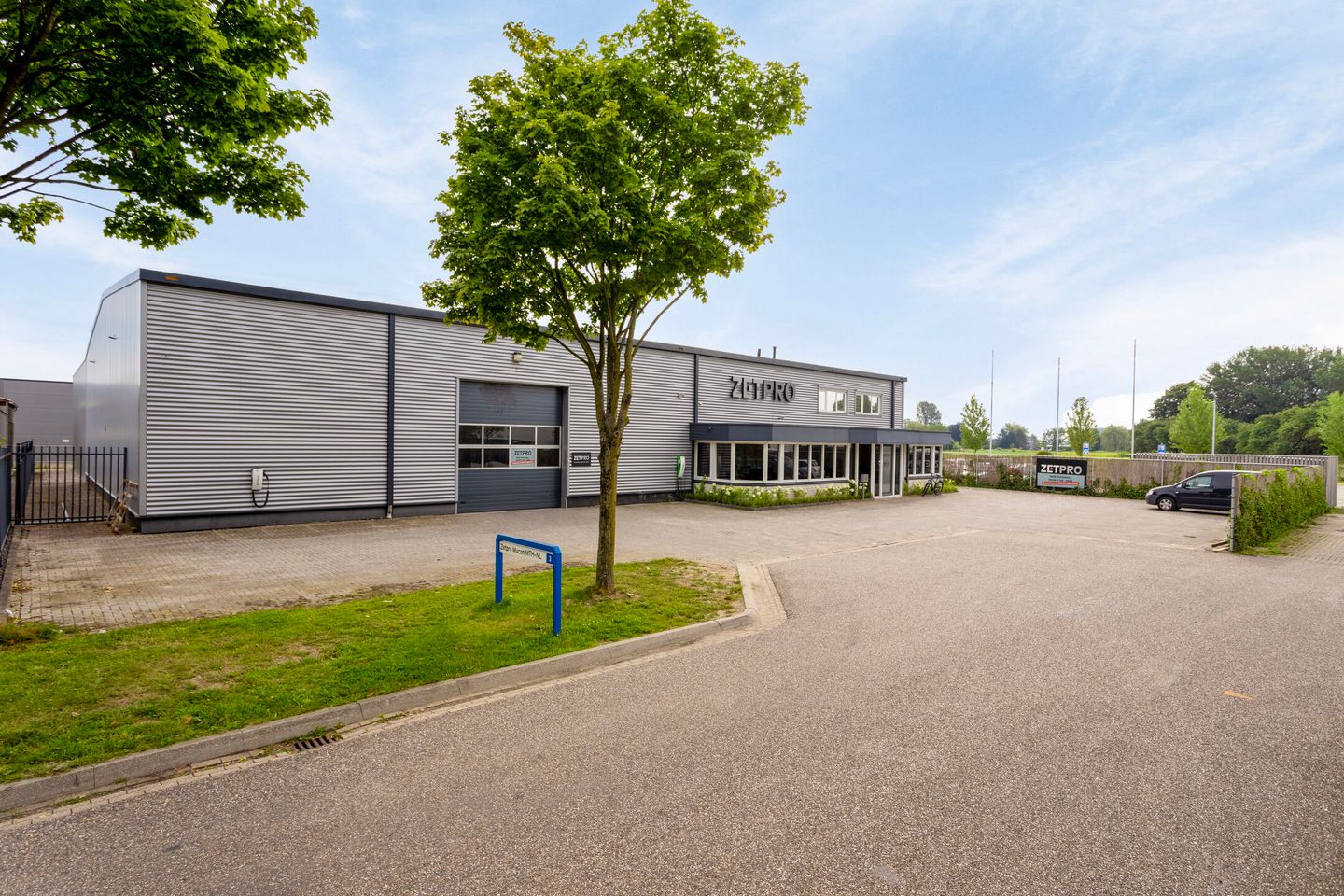 View photo 3 of Ambacht 3