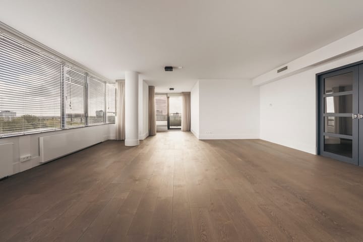 Photo 9 of Van Leijenberghlaan 58