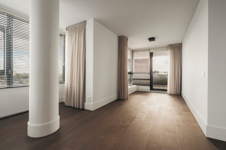 Photo 15 of Van Leijenberghlaan 58