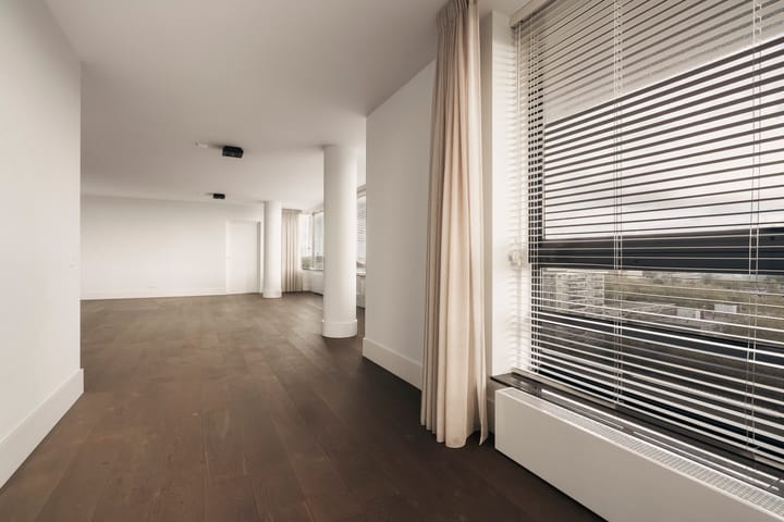 Photo 16 of Van Leijenberghlaan 58