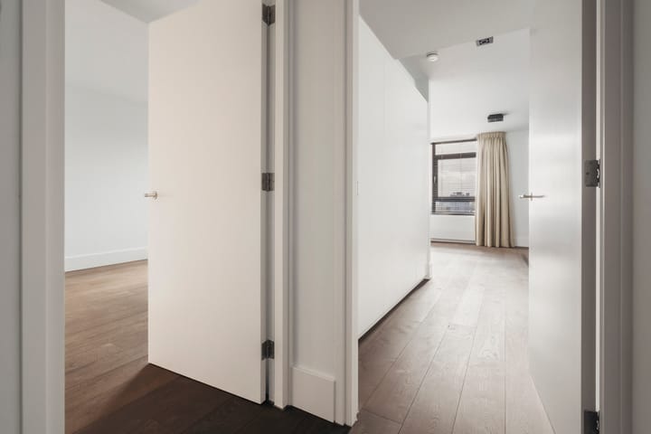 Photo 25 of Van Leijenberghlaan 58