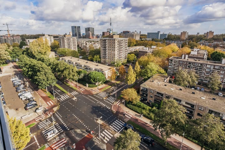 Photo 44 of Van Leijenberghlaan 58