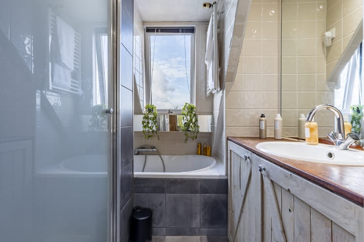 Photo 31 of Middel 78