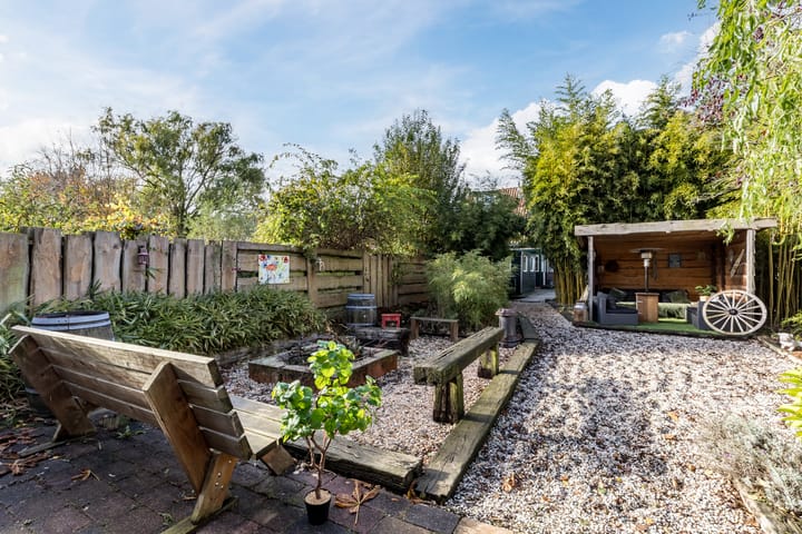 Photo 46 of Middel 78