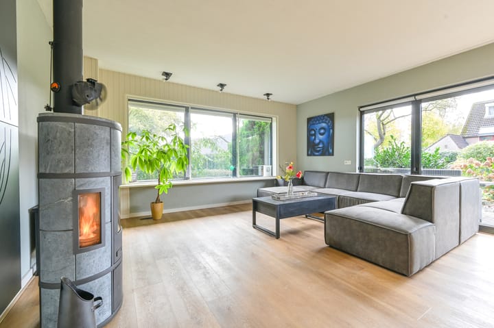 Foto 2 van Valtherweg 46