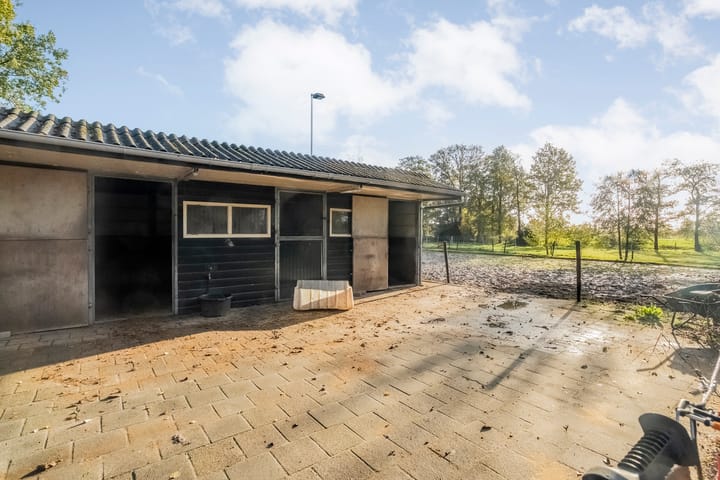 Photo 37 of Weerwilleweg 34