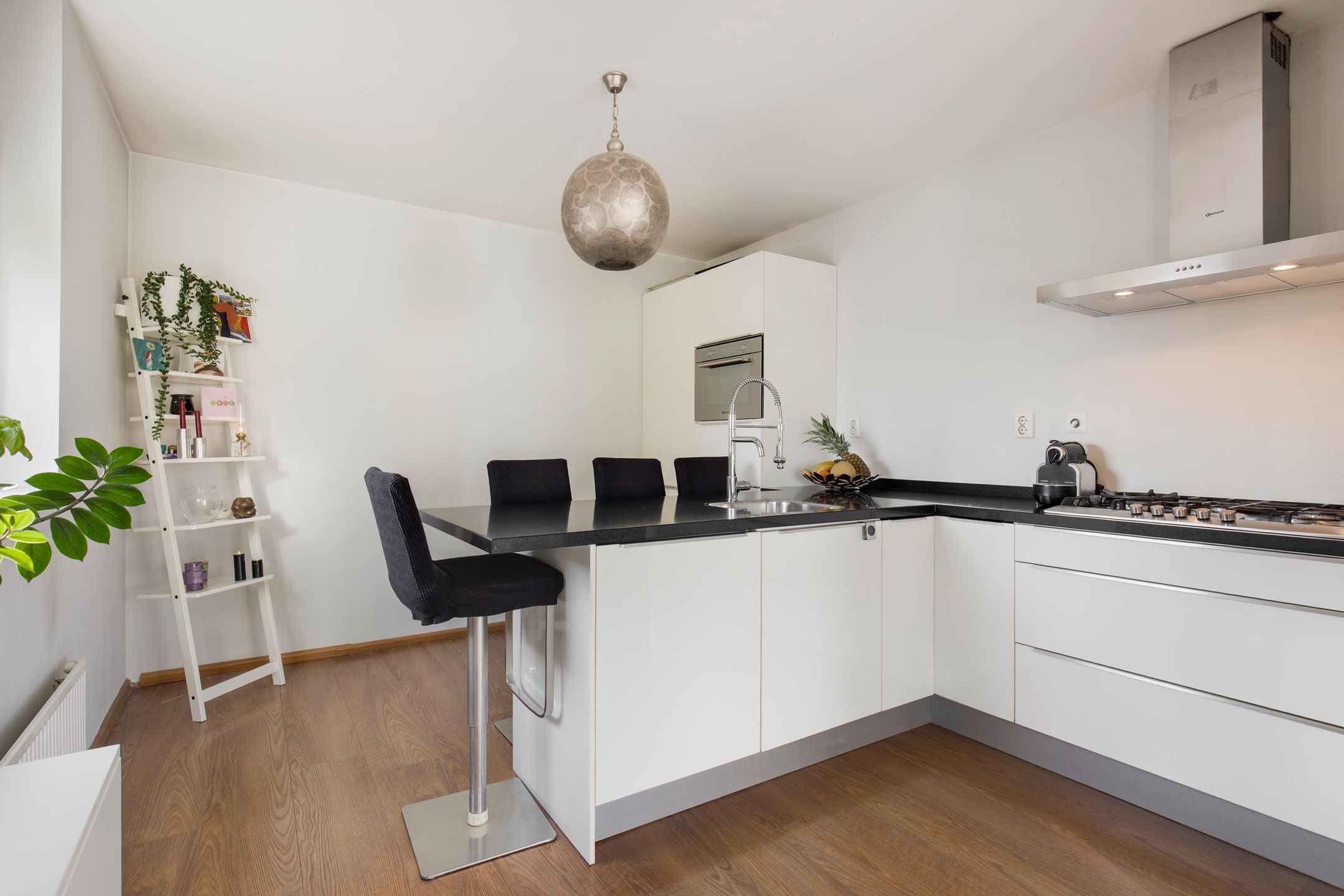 Foto 6 van Rijksstraatweg 369-L