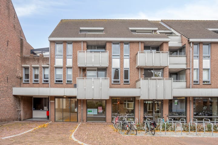 Photo 2 of Leeuwstraat 46