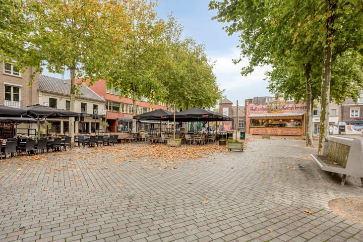 Photo 28 of Leeuwstraat 46