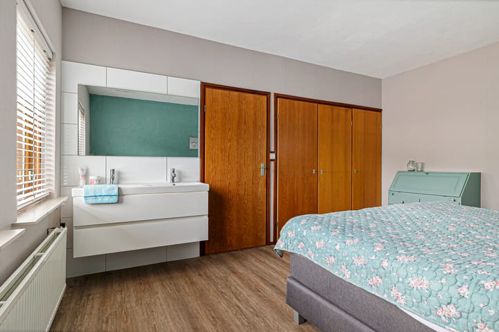 Photo 10 of van Bothnialaan 11