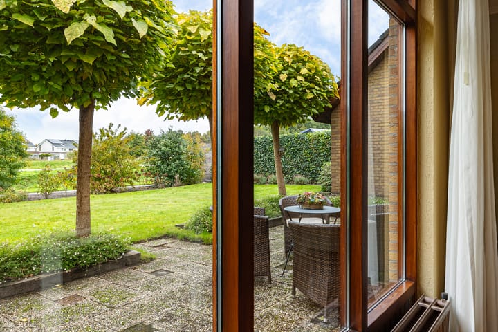 Photo 17 of van Bothnialaan 11