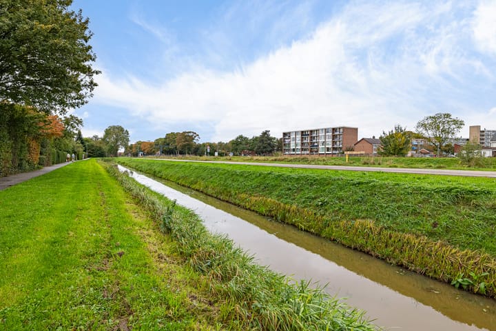 Photo 41 of van Bothnialaan 11