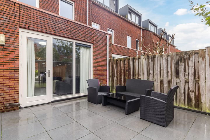 Foto 18 van Van den Broekstraat 36