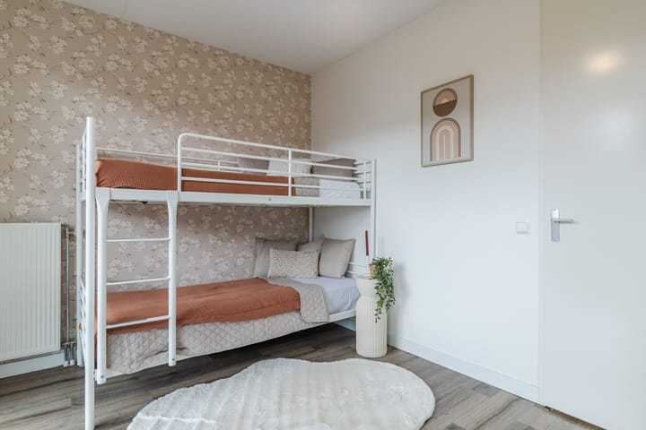 Foto 32 van Van den Broekstraat 36