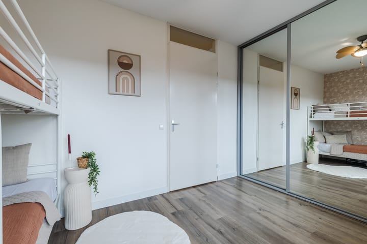 Foto 33 van Van den Broekstraat 36