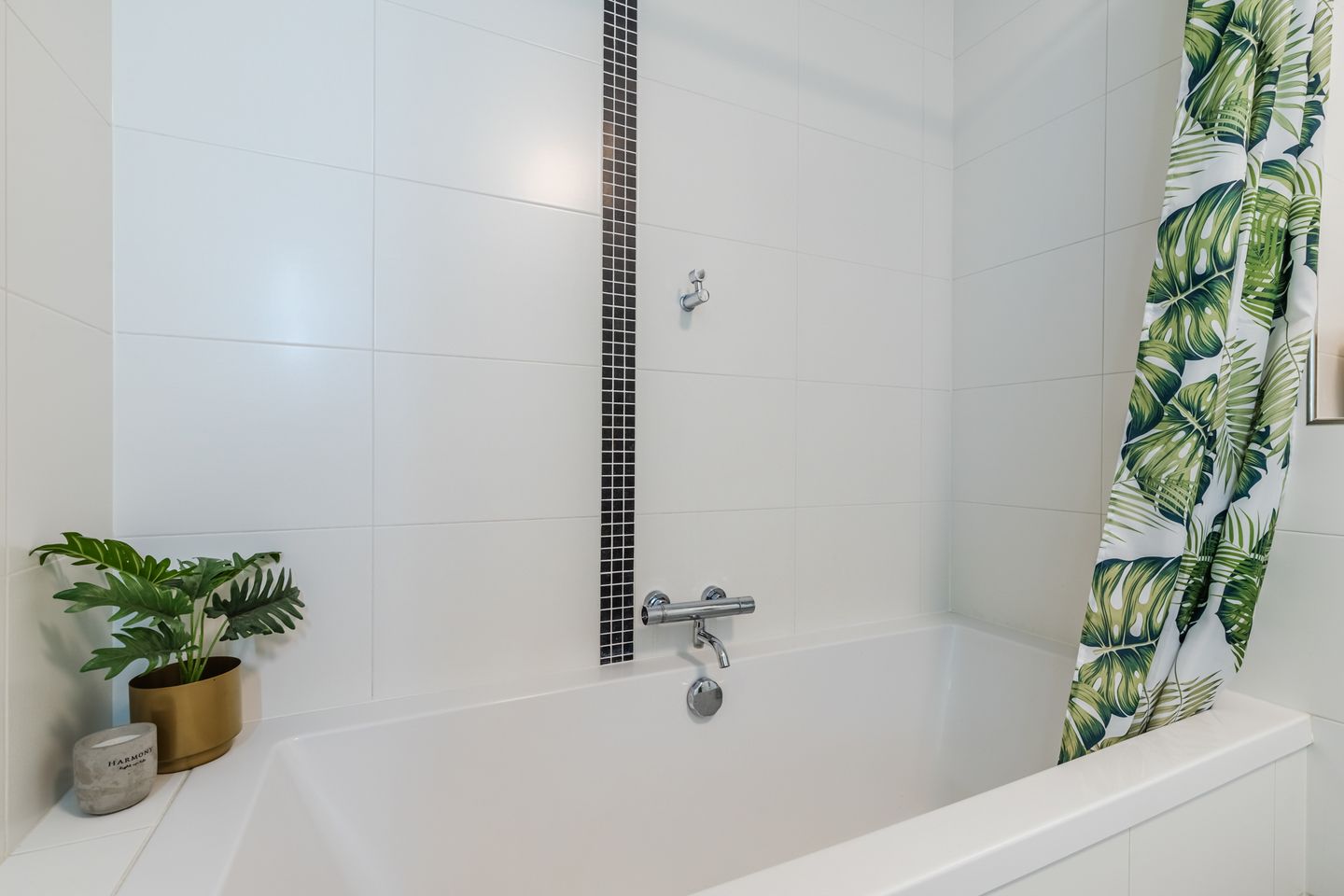 Foto 35 van Van den Broekstraat 36