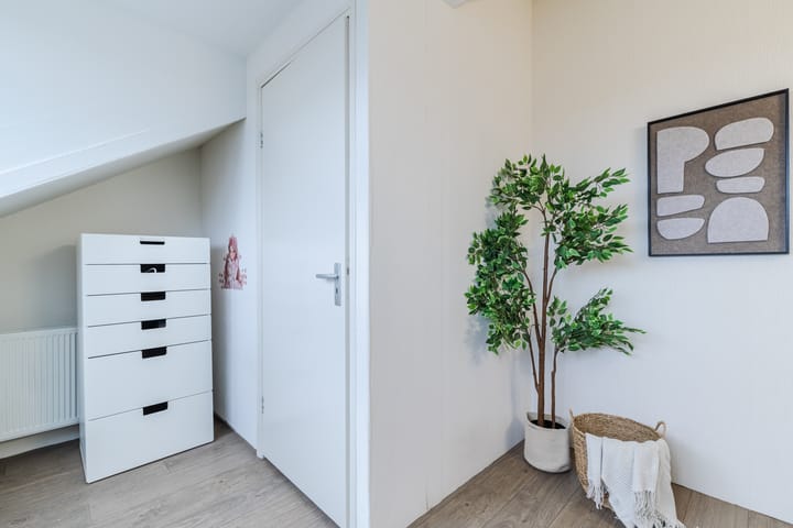 Foto 43 van Van den Broekstraat 36