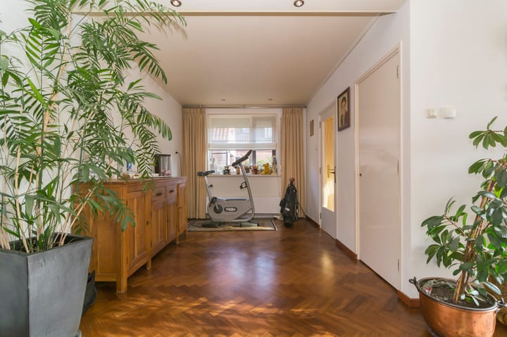 Photo 3 of Buijenstraat 19-A