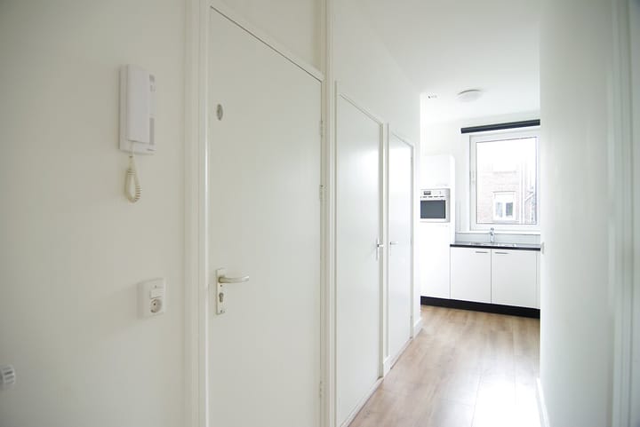 Photo 6 of Oude-IJselstraat 6-3