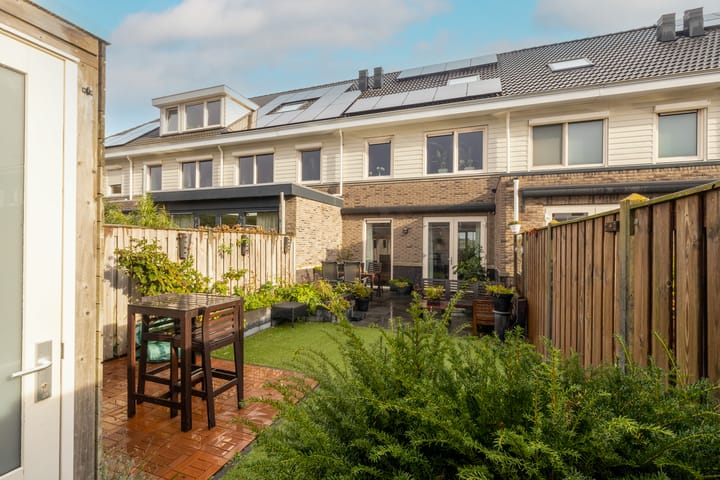 Foto 12 van Caesar 8