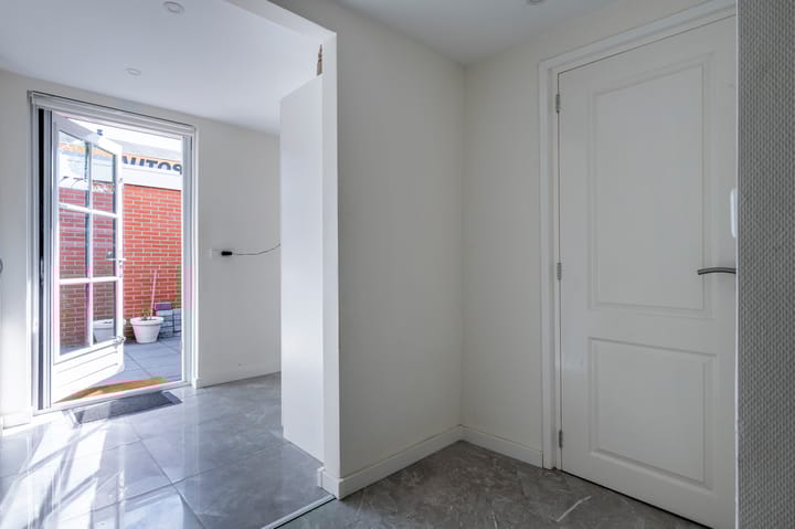 Photo 13 of Warmeerweg 32