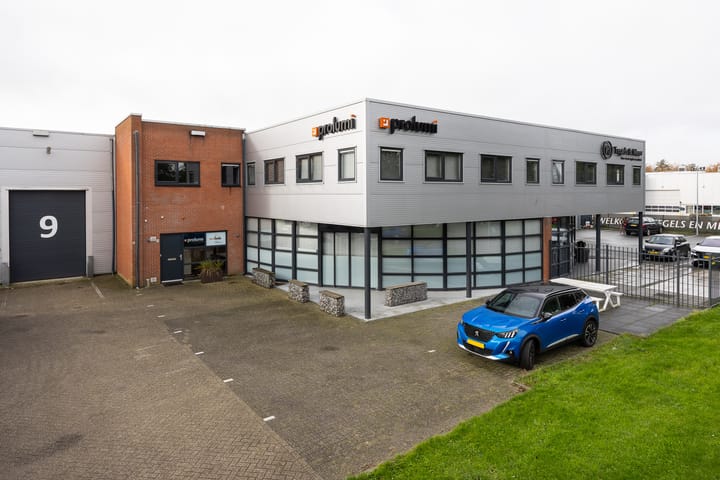 Luzernestraat 9, Nieuw-Vennep