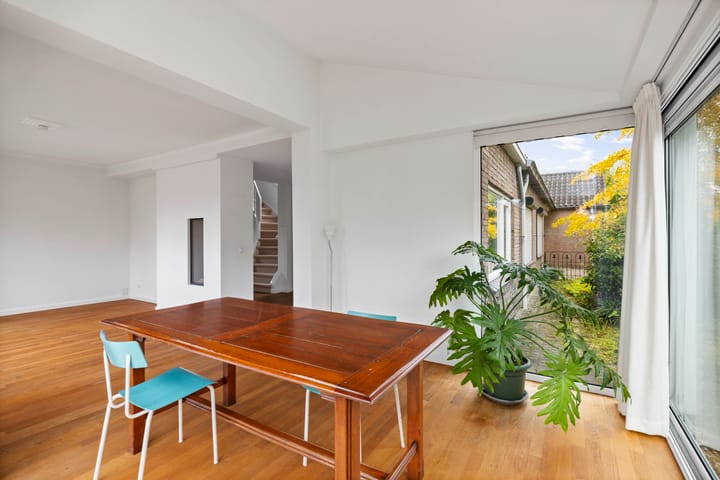 Photo 14 of Burgemeester Bloemersstraat 59