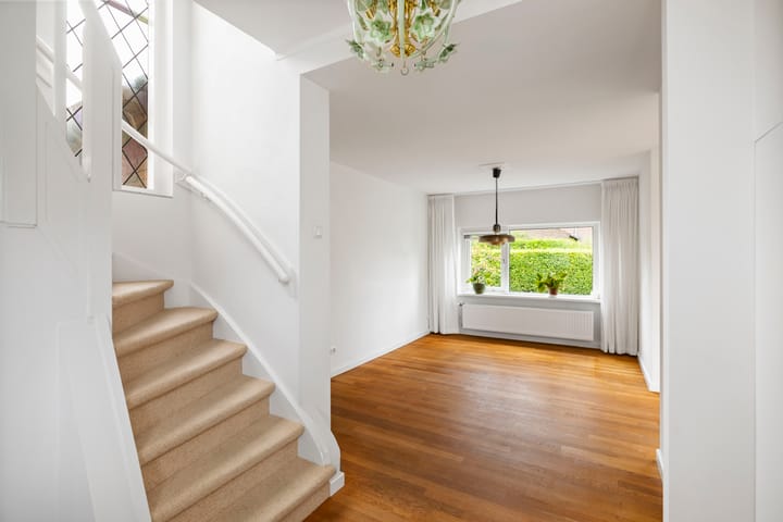 Photo 25 of Burgemeester Bloemersstraat 59