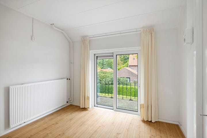 Photo 28 of Burgemeester Bloemersstraat 59