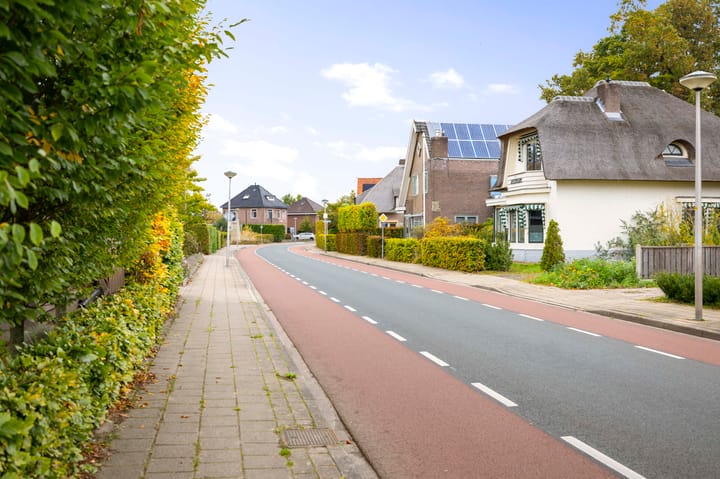 Photo 54 of Burgemeester Bloemersstraat 59