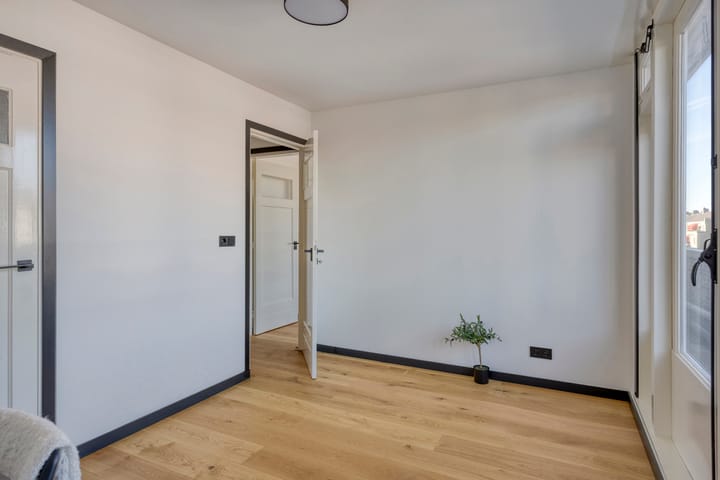 Foto 40 van Paetsstraat 25-C