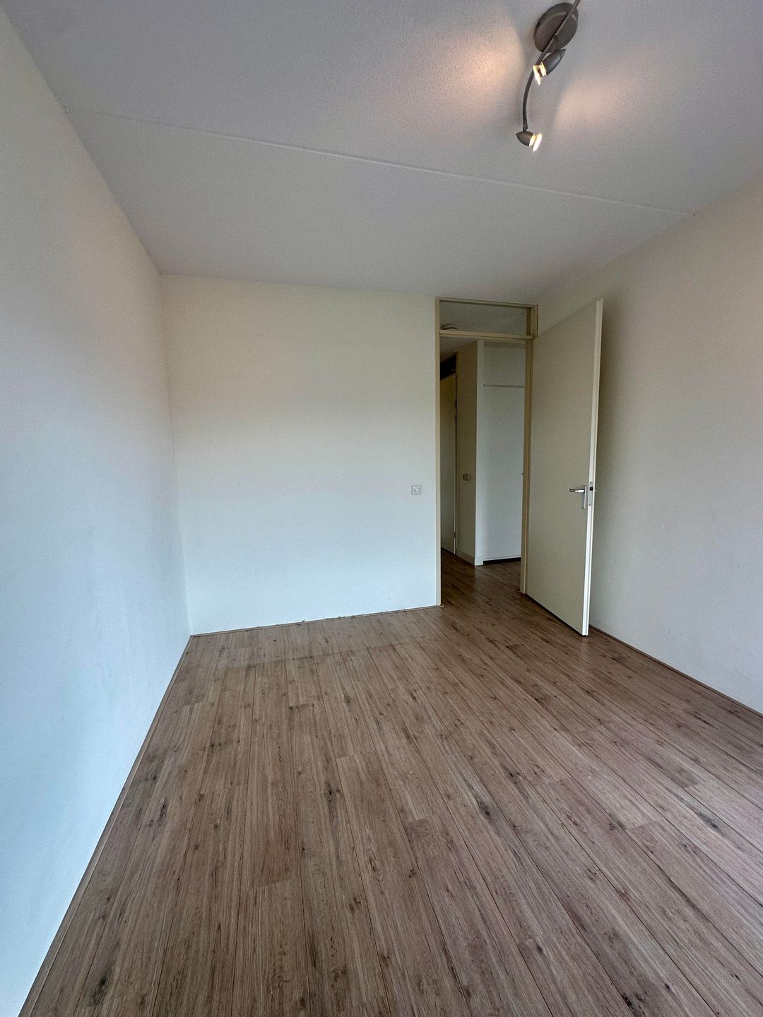 Photo 17 of Buys Ballotstraat 47