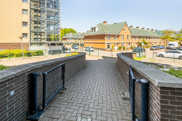 Photo 35 of Peter van Anrooylaan 167