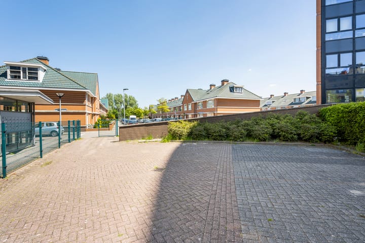 Photo 42 of Peter van Anrooylaan 167