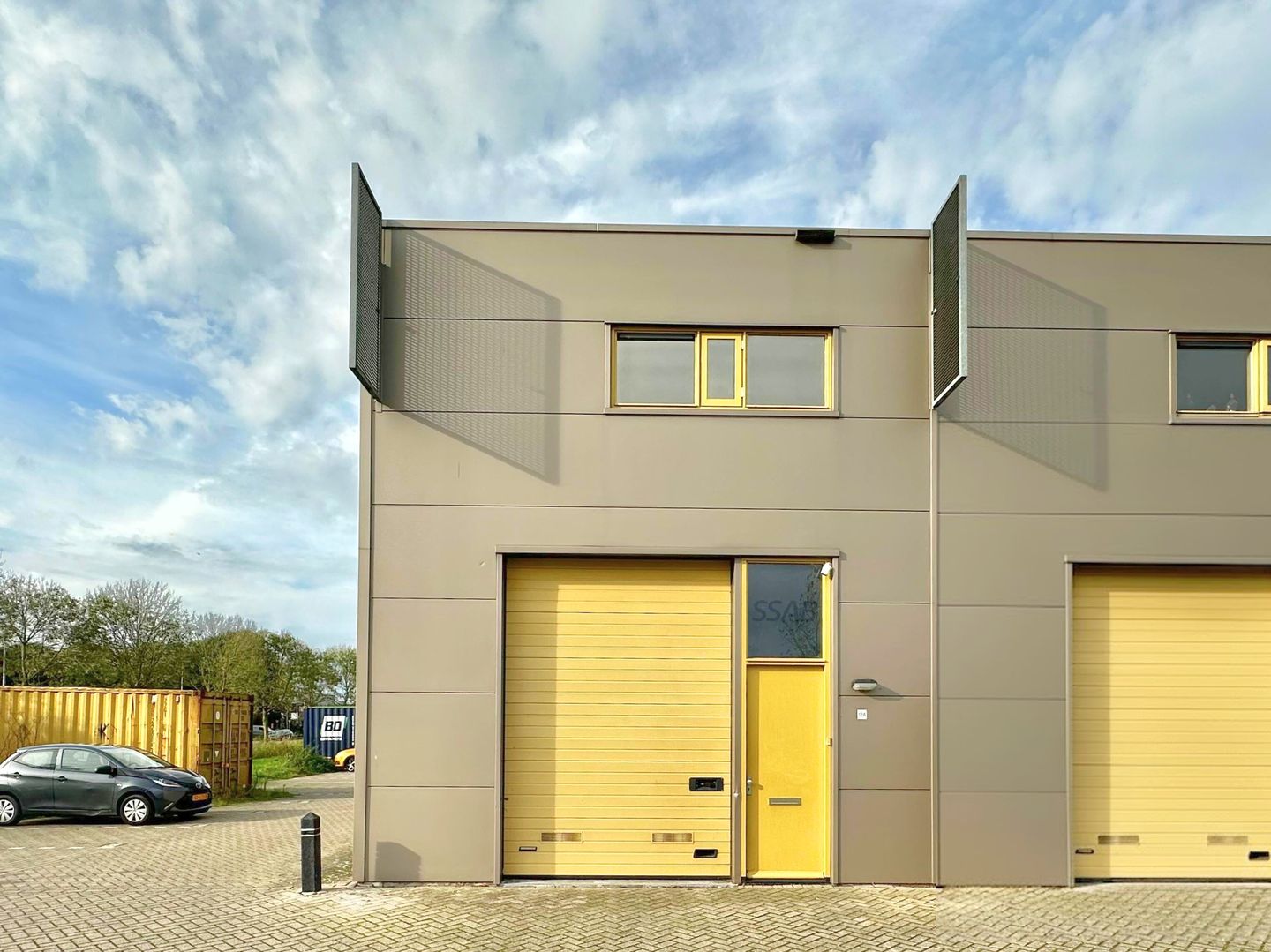 View photo 1 of Magneet 12-A